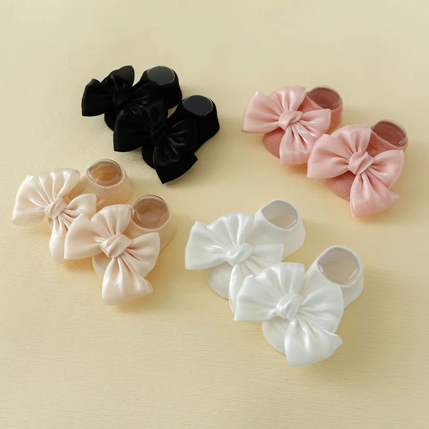 Bow socks