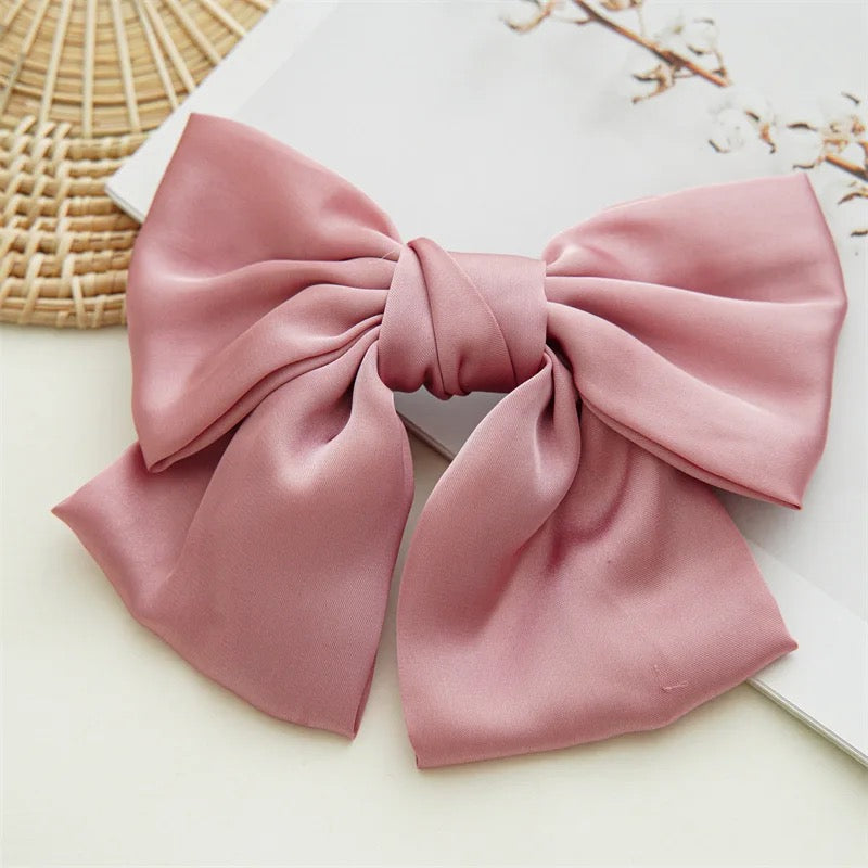 Pink bowknot