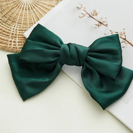 Green bowknot