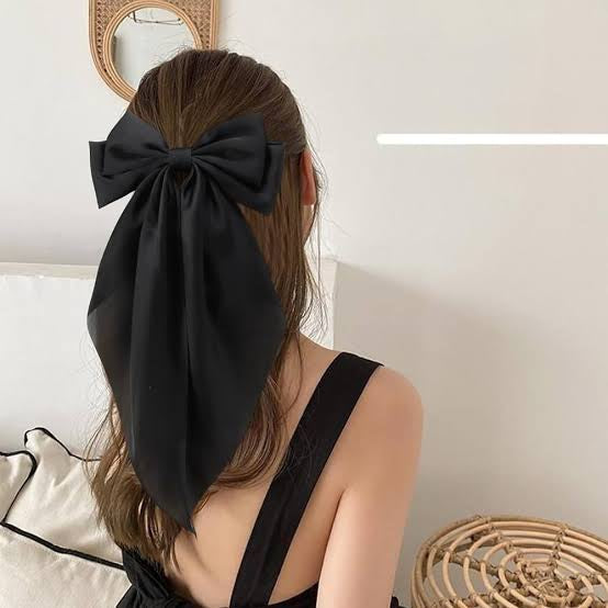 Elegant Black fairytail bow